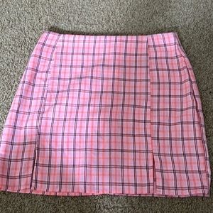 NEVER WORN Super cute plaid mini skirt